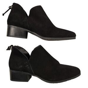 NEW Kenneth Cole Reaction Side Skip ankle bootie black suede women sz 5.5